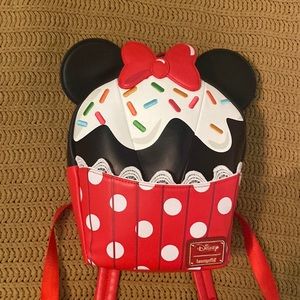 Minnie Cupcake Loungefly